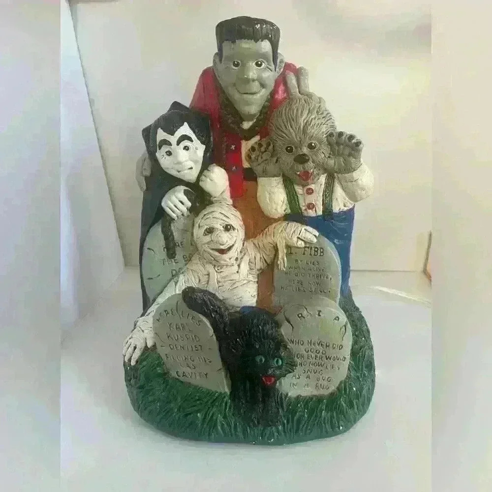RARE MONSTERS CHALK STATUE FRANKENSTEIN DRACULA WOLFMAN MUMMY & BLACK CAT WORKS!